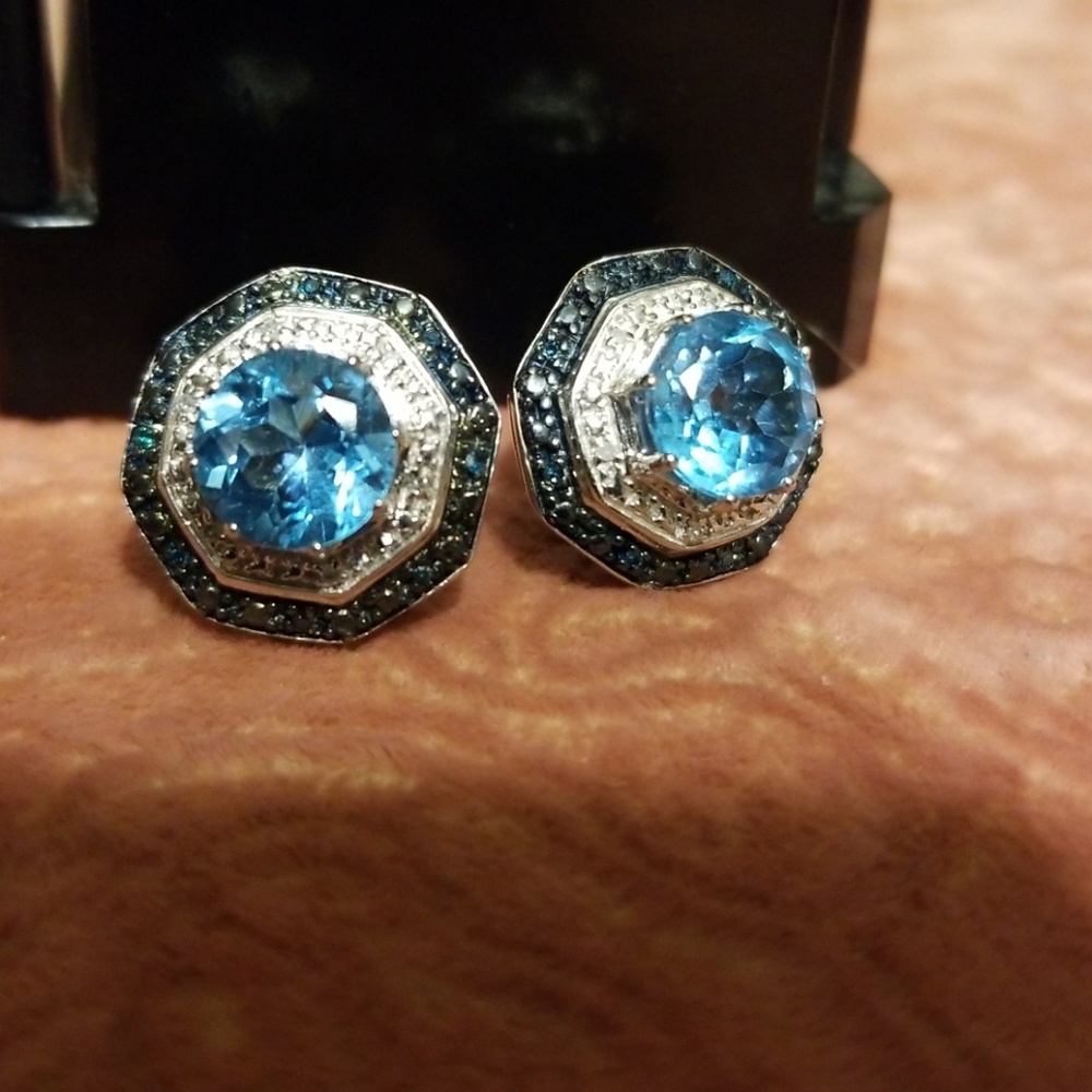 Beautiful Sterling Aquamarine color post earrings